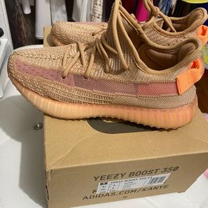 Yeezy 350 CLAY